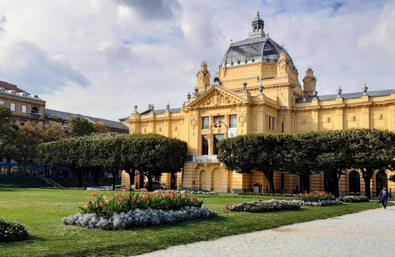 Sedaki Apartments In The Center Of Zagreb Exterior foto